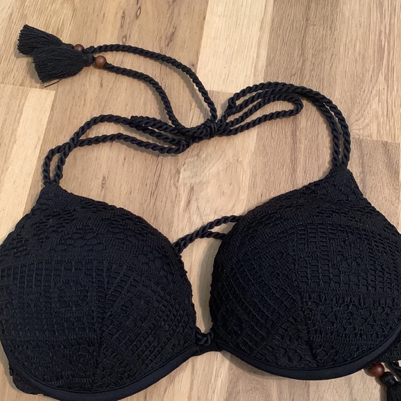 Victoria's Secret Other - Victoria’s Secret The Gorgeous Bikini Top Push-Up Black Lace Women’s 32D